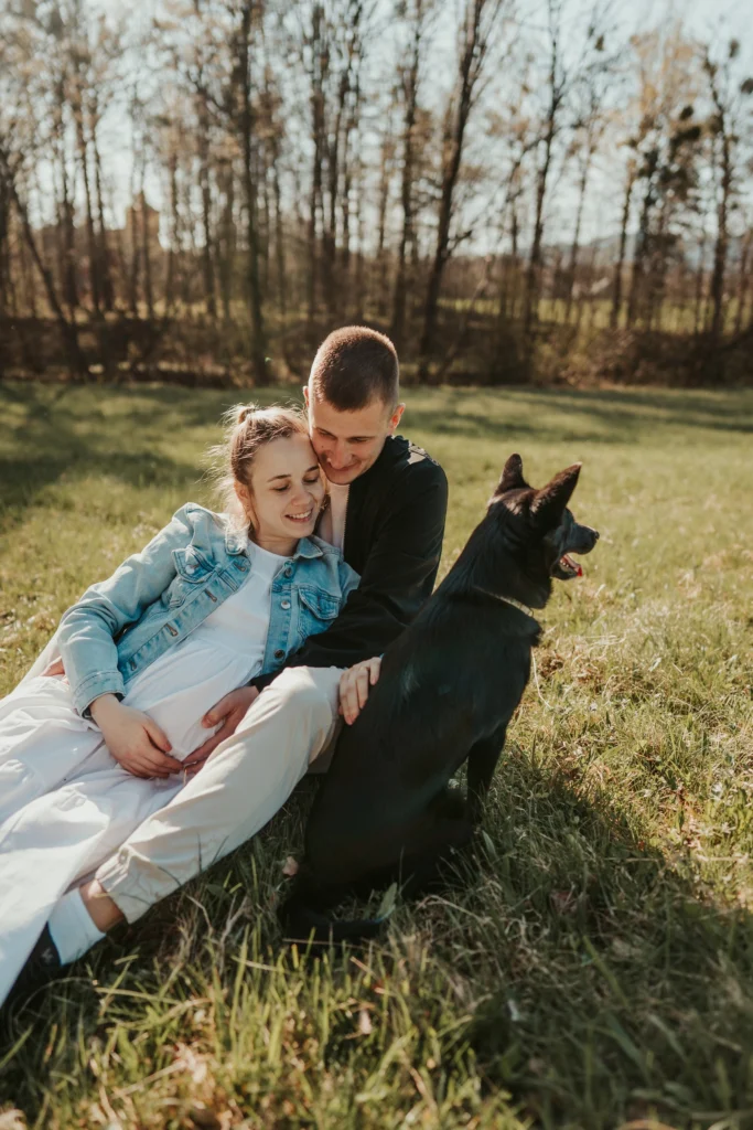 Pár v objetí těhotenství Ostrava